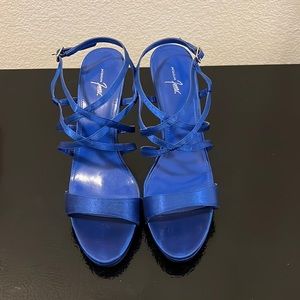 Like New Size 10 Jacqueline Ferrar Shoes